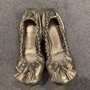 Tory Burch silver flats - size 6.5